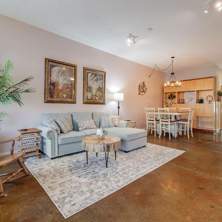 Southern Charmer-Historic District Downtown-Front Porch-Walk Score 90!!-Private Parking-1 Minute To Forsyth Park Savannah Esterno foto