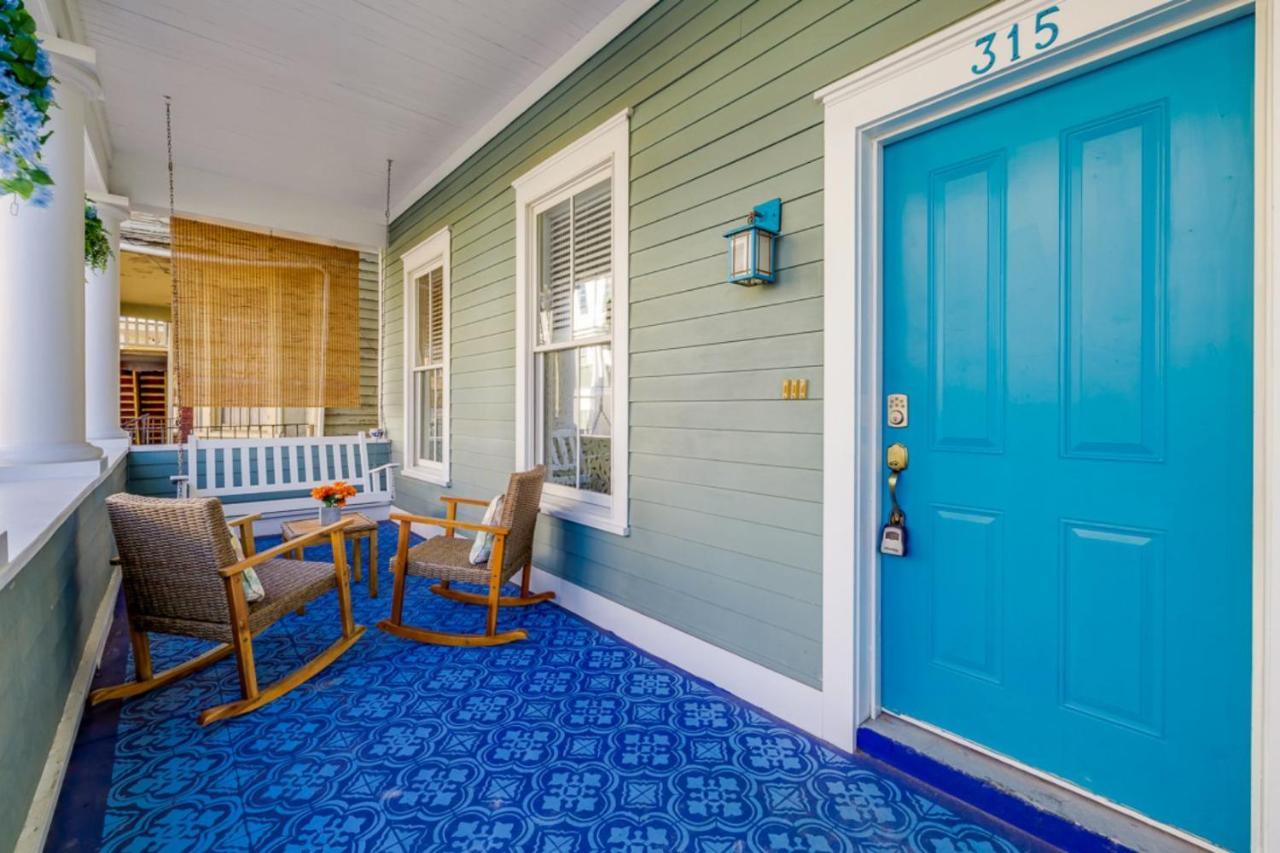 Southern Charmer-Historic District Downtown-Front Porch-Walk Score 90!!-Private Parking-1 Minute To Forsyth Park Savannah Esterno foto
