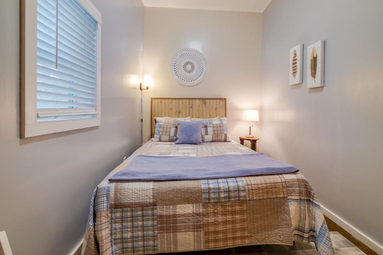 Southern Charmer-Historic District Downtown-Front Porch-Walk Score 90!!-Private Parking-1 Minute To Forsyth Park Savannah Esterno foto