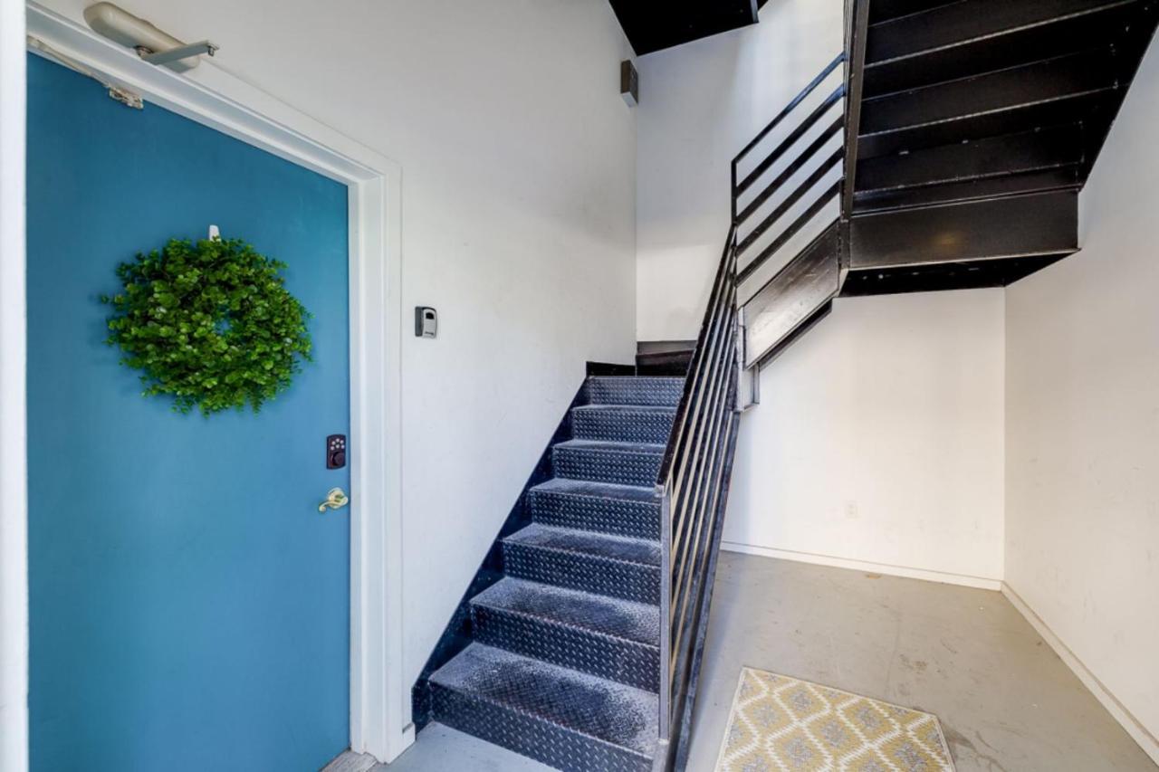 Southern Charmer-Historic District Downtown-Front Porch-Walk Score 90!!-Private Parking-1 Minute To Forsyth Park Savannah Esterno foto