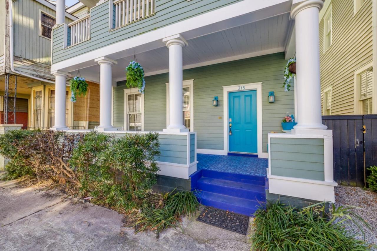 Southern Charmer-Historic District Downtown-Front Porch-Walk Score 90!!-Private Parking-1 Minute To Forsyth Park Savannah Esterno foto